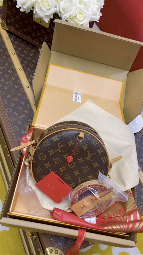 m52294 louis vuitton|Louis Vuitton boxes.